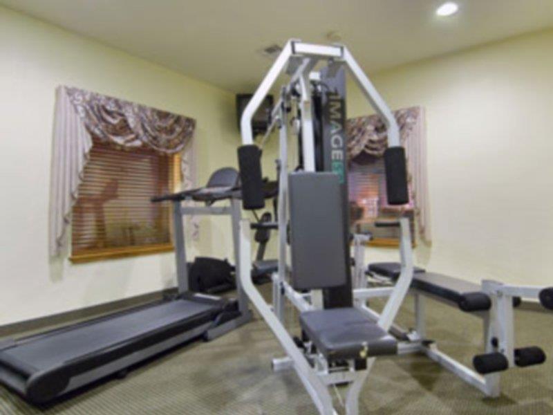 Howard Johnson By Wyndham Oklahoma City Okc Airport, Fairgrounds, I40 Facilities photo